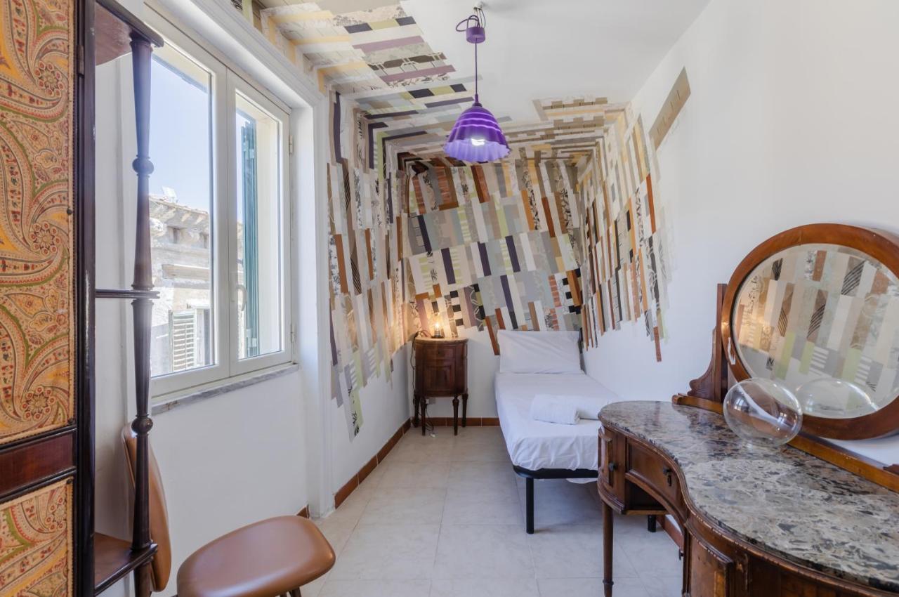 Ballaro Market Street Art Stylish Flat X10 Palermo Exterior photo